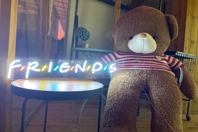 'Friends2' neon sign - VINTAGE SIGN